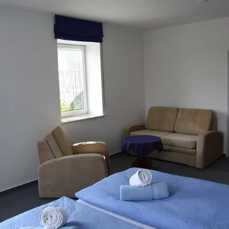 ホテル Landpension Strenz - Monteurunterkunft