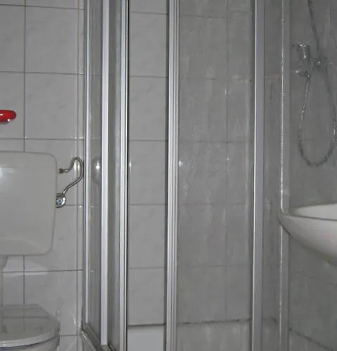 Landpension Strenz - Monteurunterkunft Hotel Lüssow